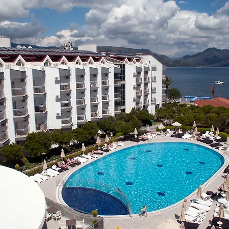 Luna Deluxe Hotel 5*