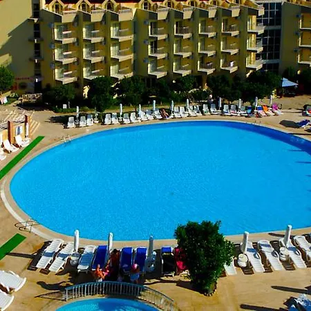 Luna Deluxe Hotel
